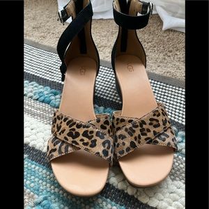 UGG leopard sandal wedges NWOB 9.5 m